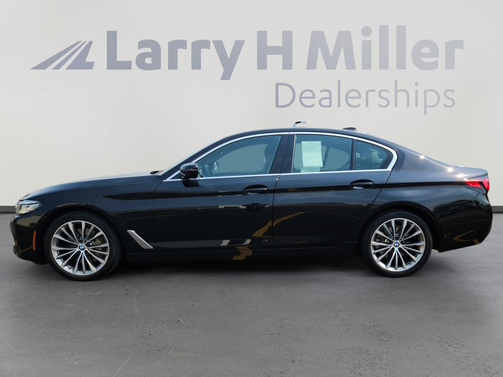 2022 Bmw 530i xDrive photo 2
