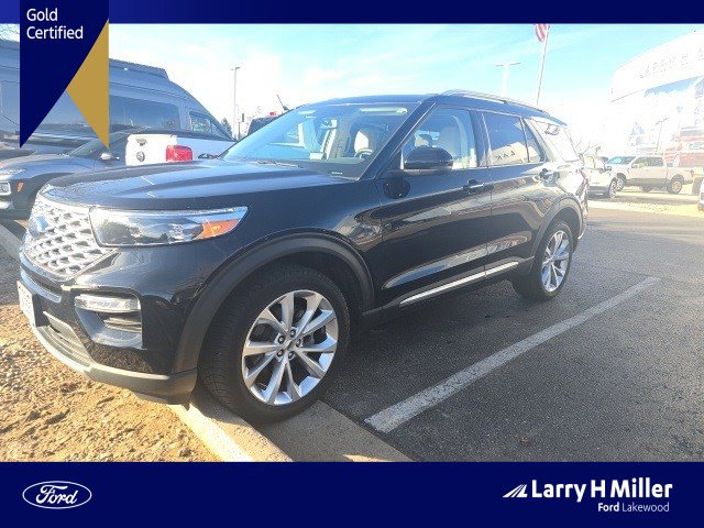 2023 Ford Explorer Platinum's photo