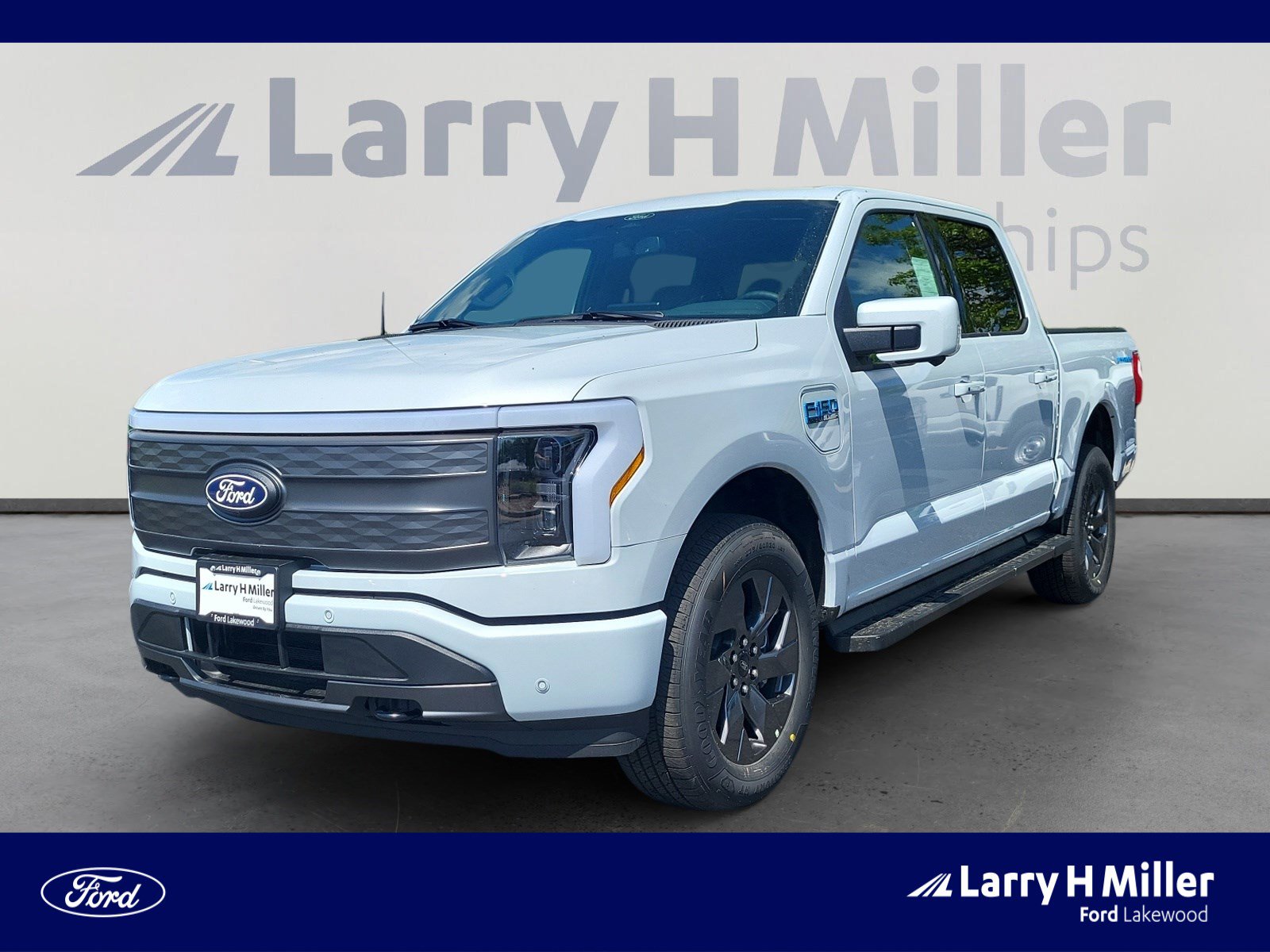 2025 Ford F-150 Lightning Lariat's photo