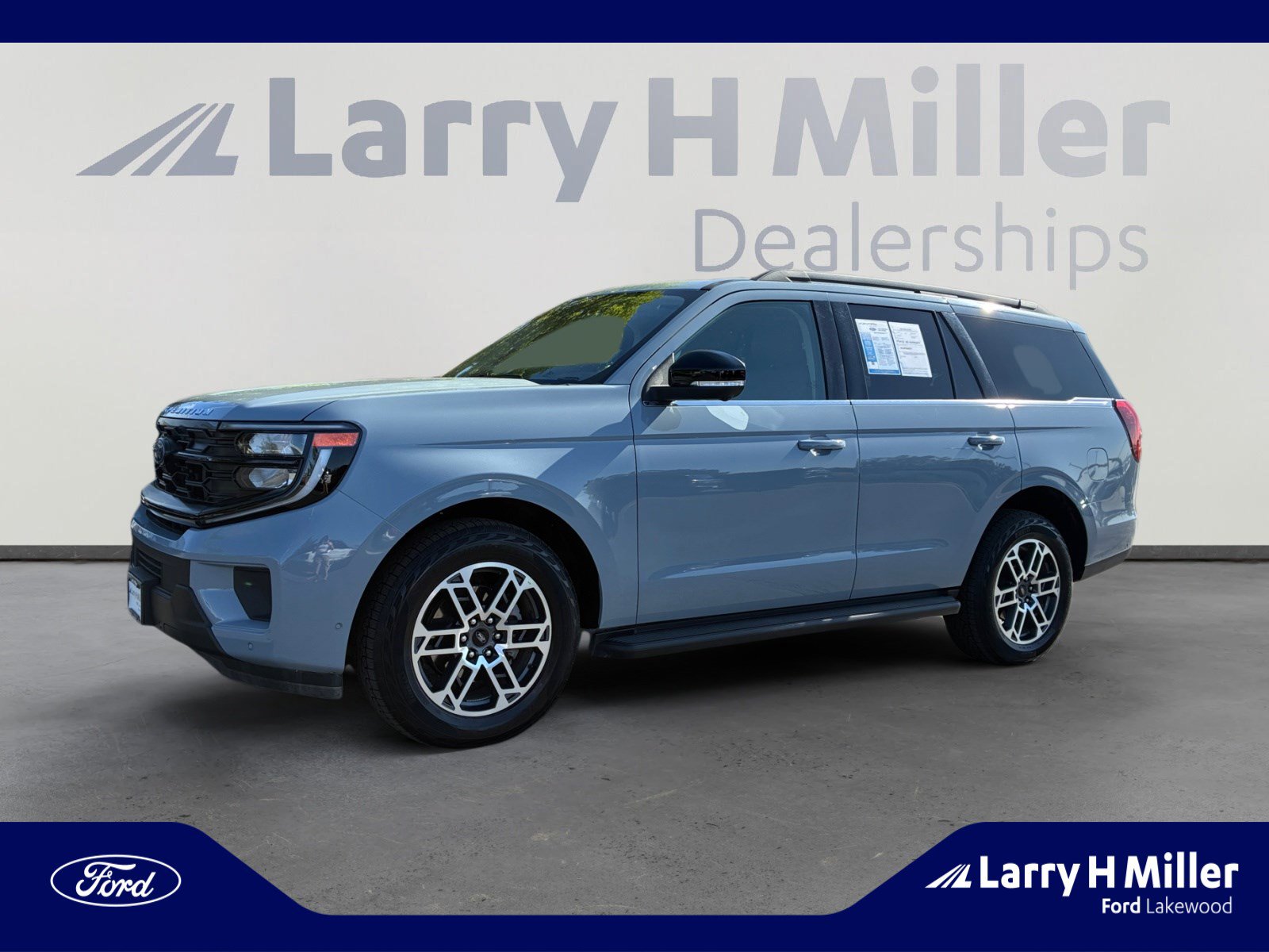 2025 Ford Expedition Active 4x4's photo