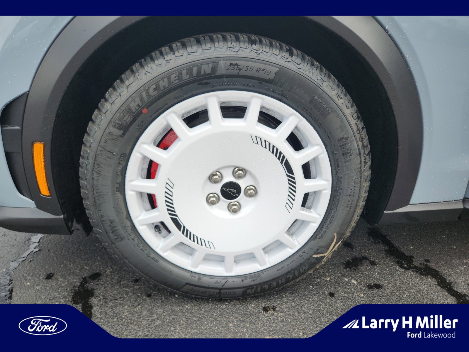 2025 Ford Mustang Mach-E GT - Photo 26