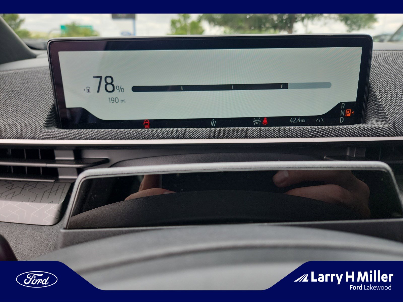 2025 Ford Mustang Mach-E GT - Photo 10