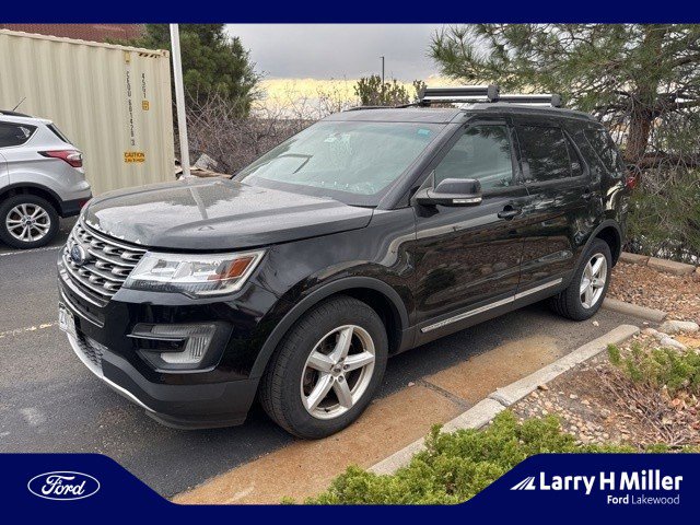 2016 Ford Explorer XLT's photo