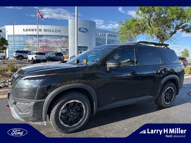 2025 Nissan Pathfinder Rock Creek 4WD's photo