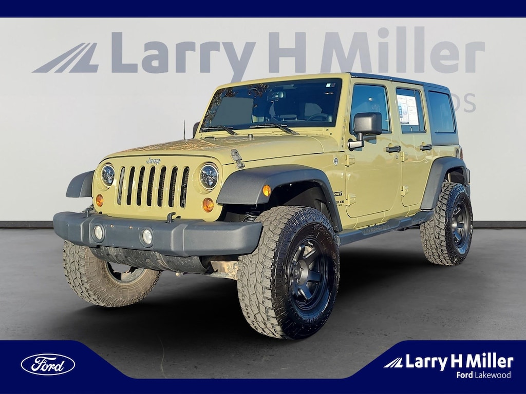 Used 2013 Jeep Wrangler Unlimited Sport SUV