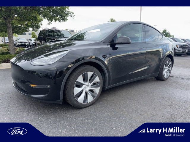 2021 Tesla Model Y's photo