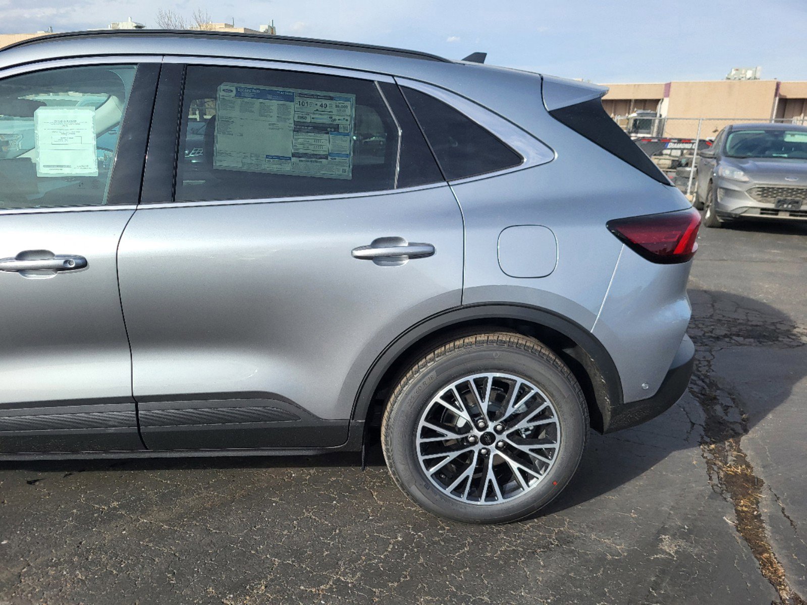 2024 Ford Escape Plug-In Hybrid photo 4