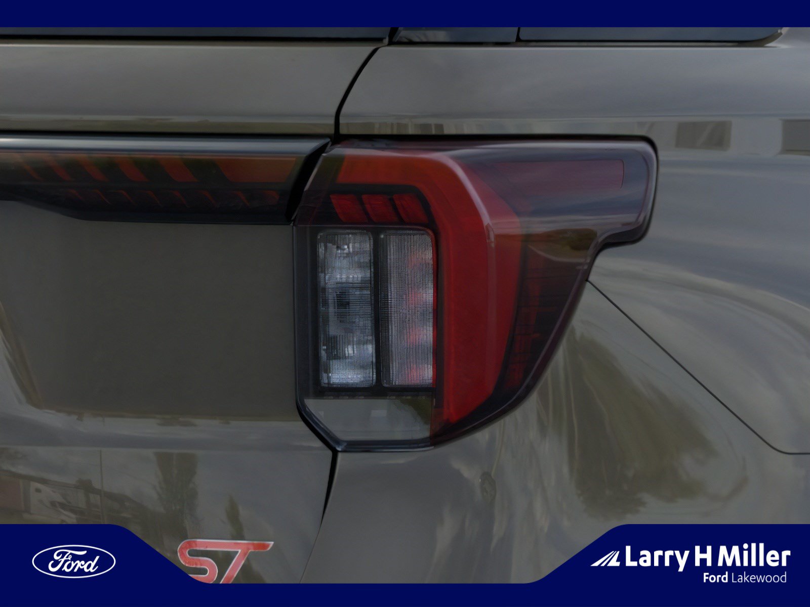 2026 Ford Explorer ST - Photo 21