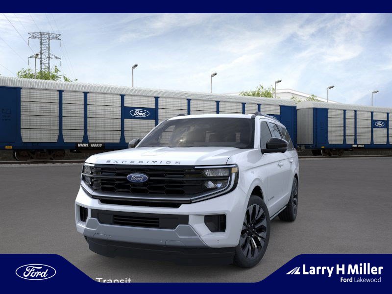 2025 Ford Expedition Platinum photo 2