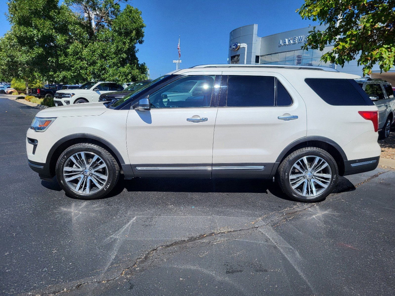 Certified 2018 Ford Explorer Platinum with VIN 1FM5K8HTXJGB89290 for sale in Lakewood, CO