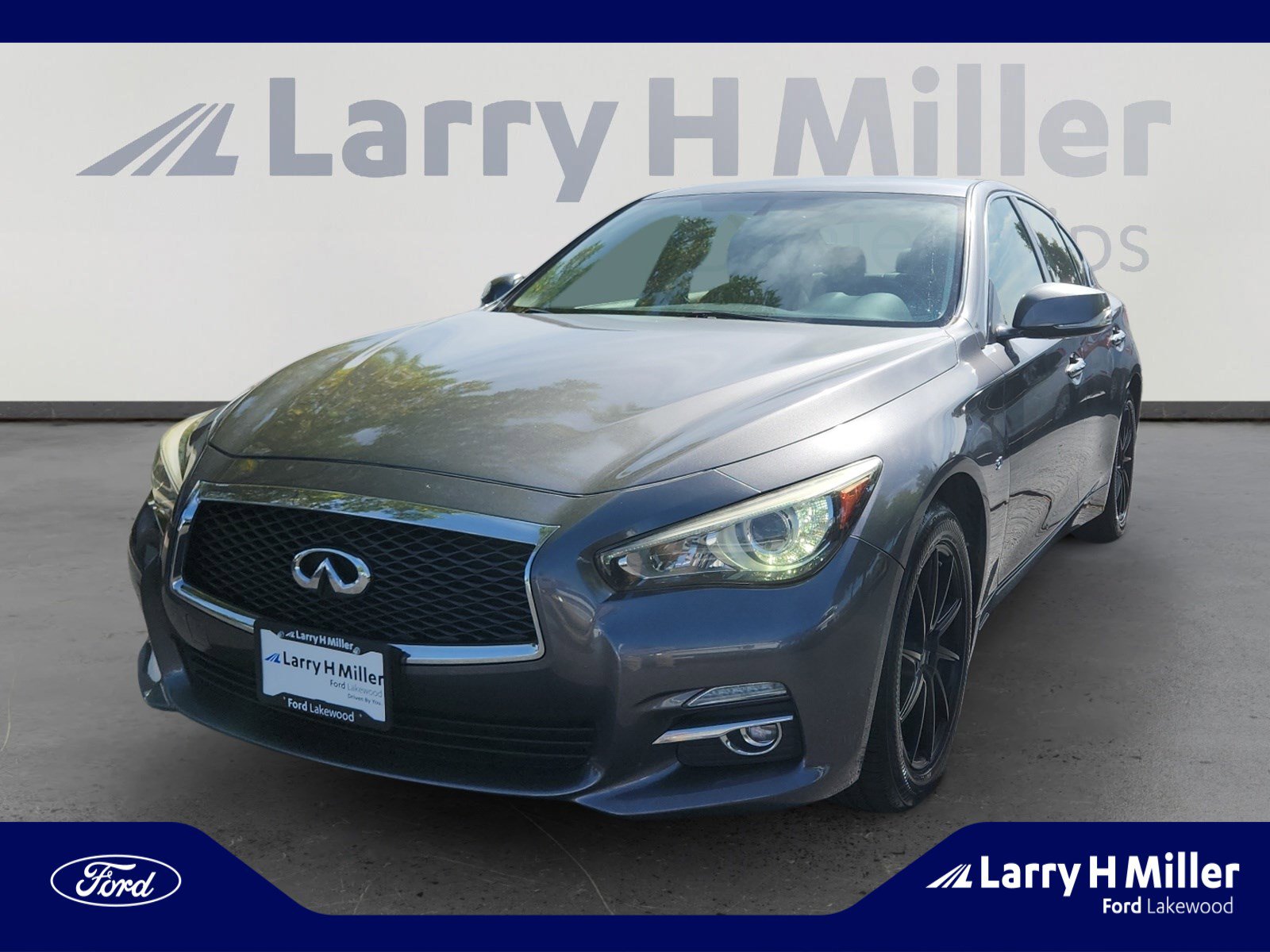 2015 INFINITI Q50