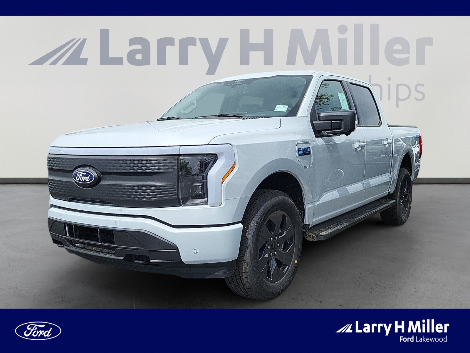 2025 Ford F-150 Lightning Flash's photo