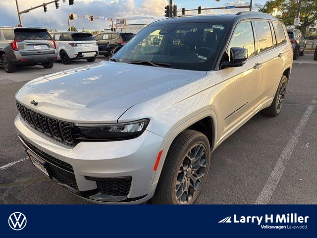 2024 Jeep Grand Cherokee L Summit 4x4's photo