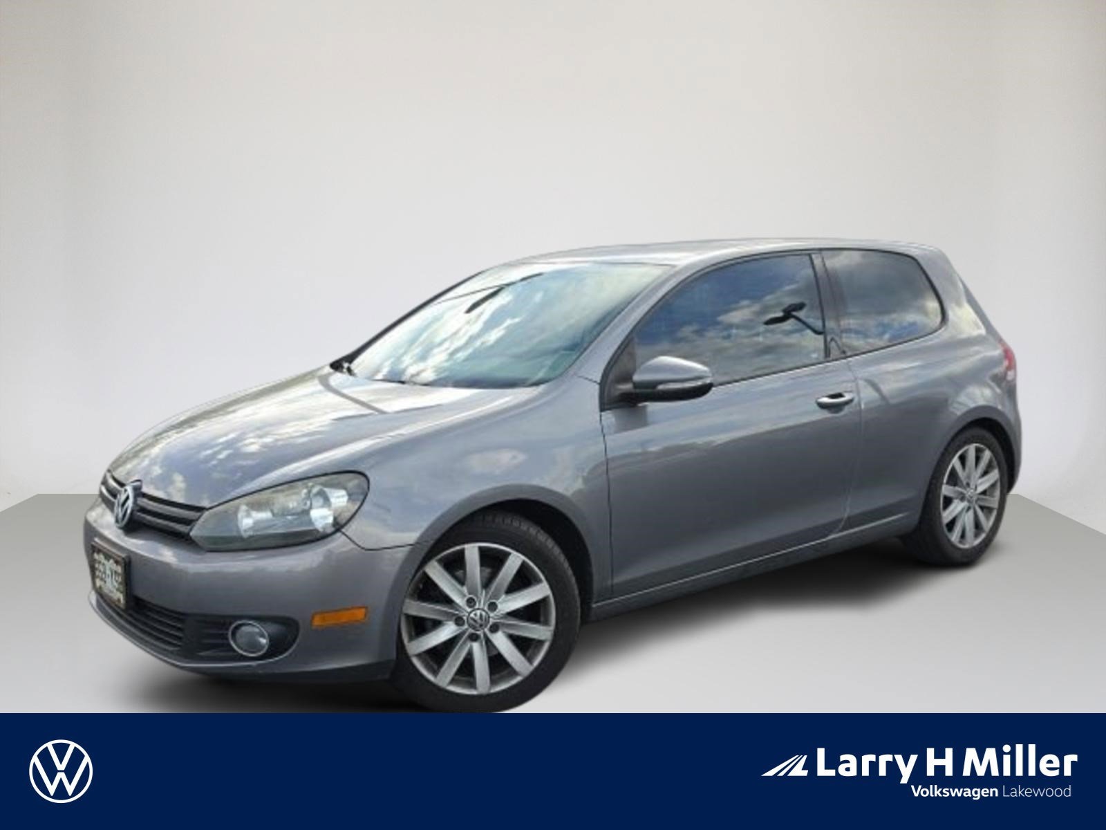 2010 Volkswagen Golf 2.0L TDI's photo