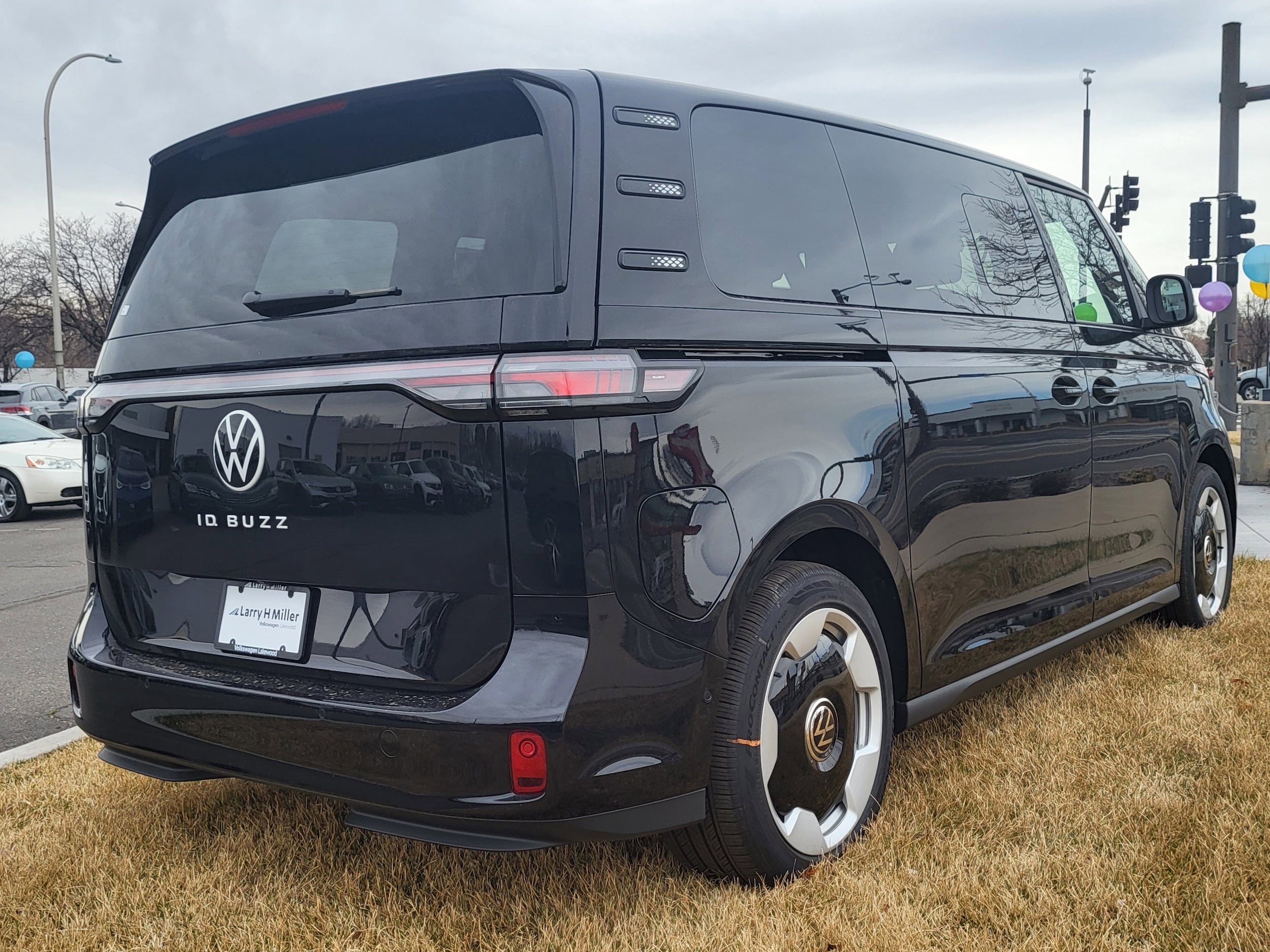 2025 Volkswagen ID. Buzz PRO S - Photo 7