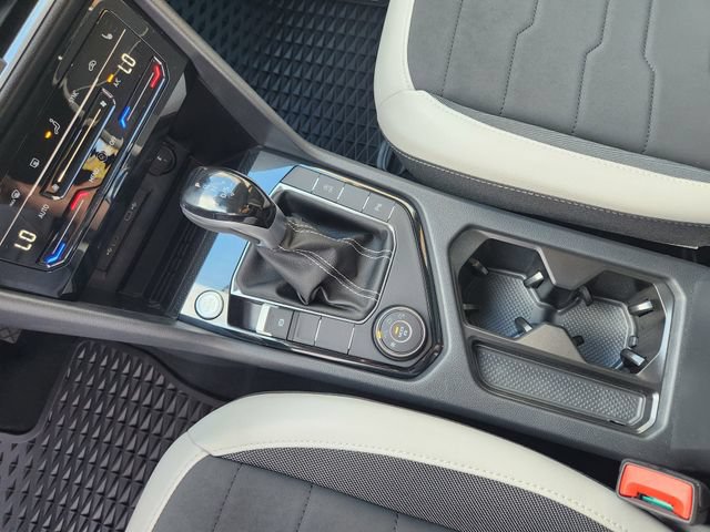 2025 Volkswagen Taos SE - Photo 23