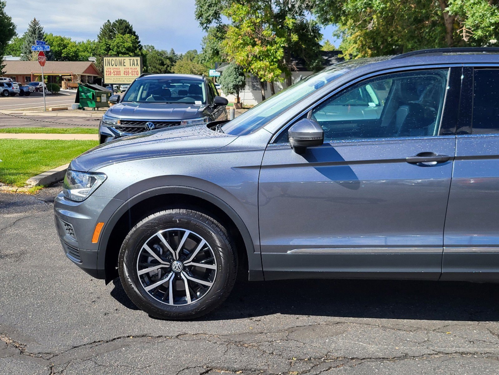 Used 2021 Volkswagen Tiguan SE with VIN 3VV2B7AXXMM066664 for sale in Lakewood, CO