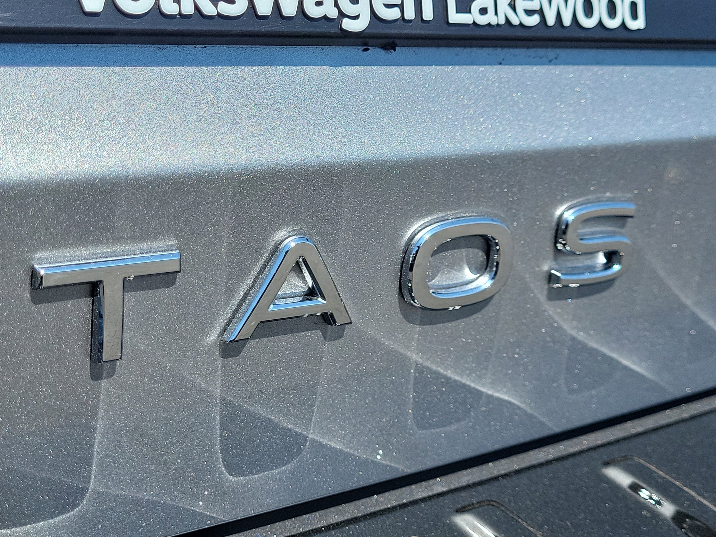 2025 Volkswagen Taos SE - Photo 22