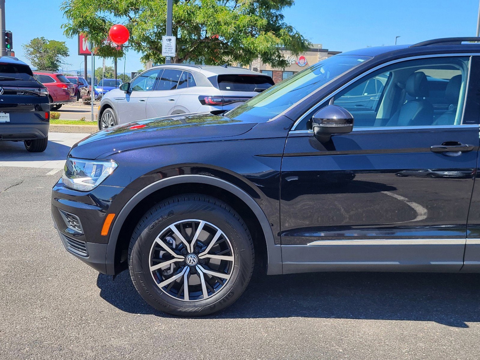 Used 2021 Volkswagen Tiguan SE with VIN 3VV2B7AX7MM121426 for sale in Lakewood, CO