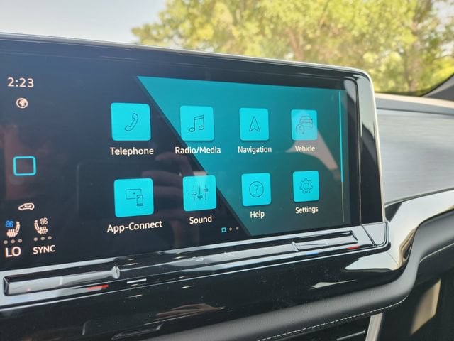 2026 Volkswagen Atlas Cross Sport SE w/Tech - Photo 31