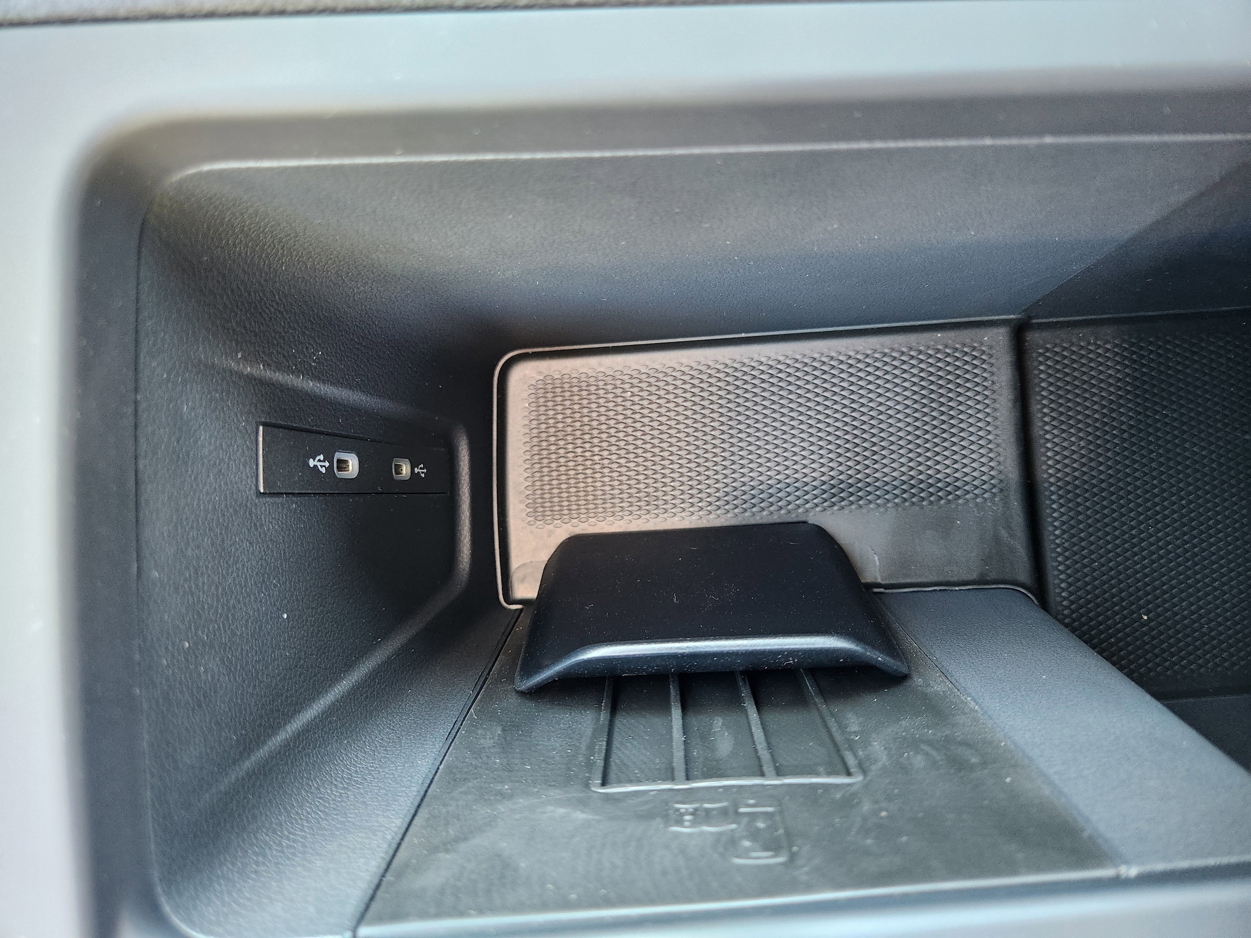 2025 Volkswagen Tiguan S - Photo 35