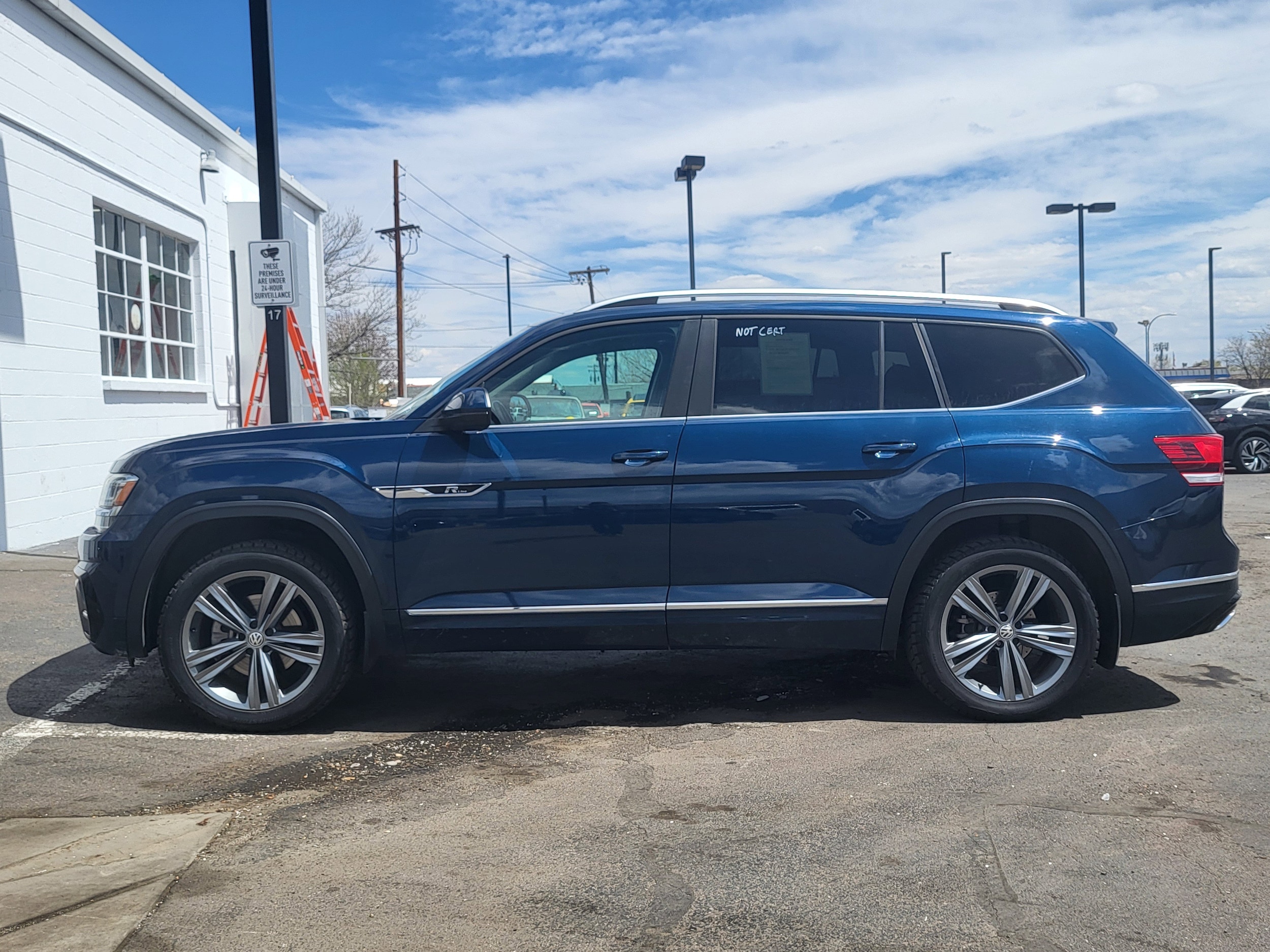 Used 2019 Volkswagen Atlas SEL R-Line with VIN 1V2RR2CA6KC604911 for sale in Lakewood, CO