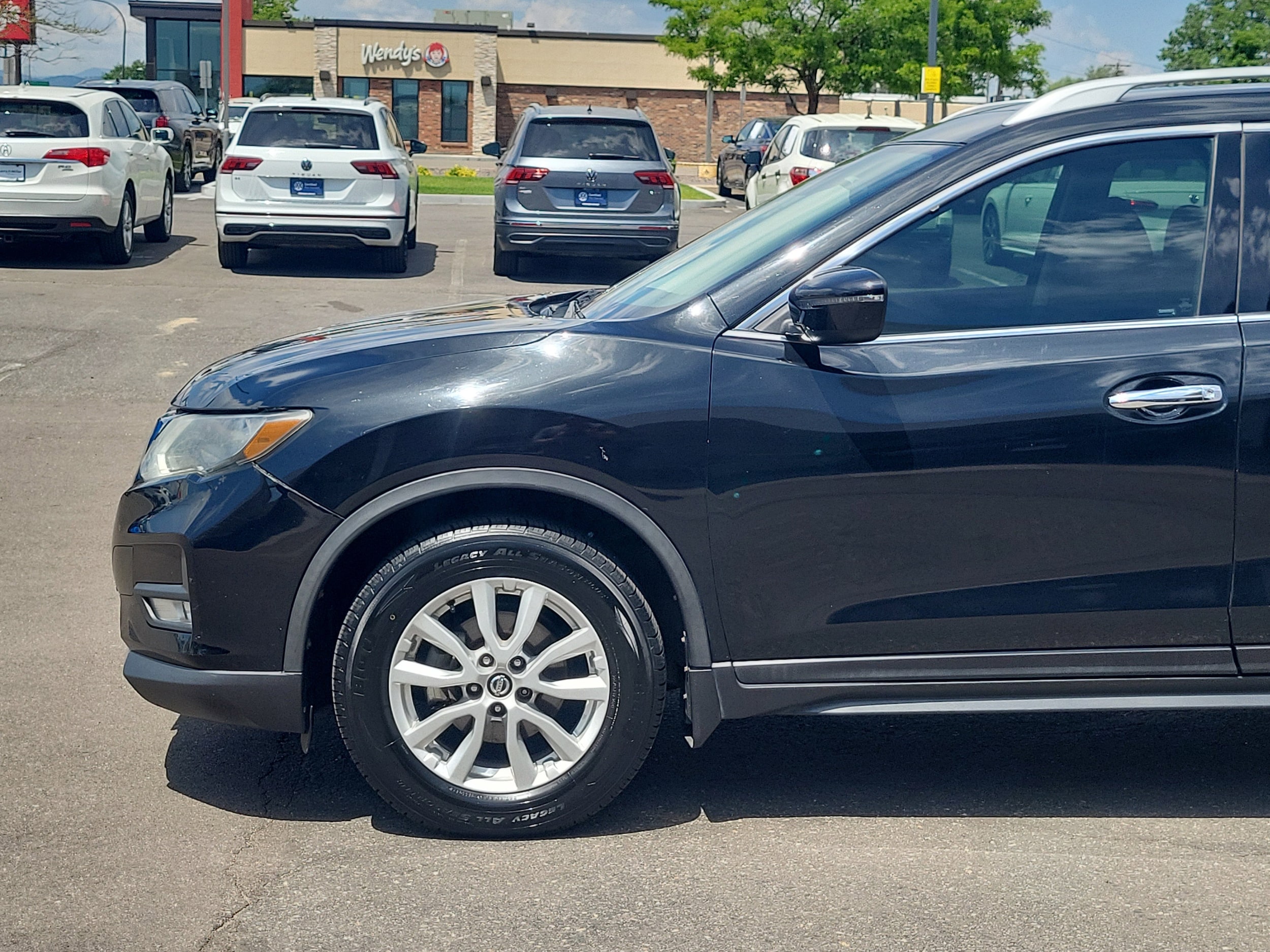 Used 2019 Nissan Rogue S with VIN 5N1AT2MT6KC838056 for sale in Lakewood, CO