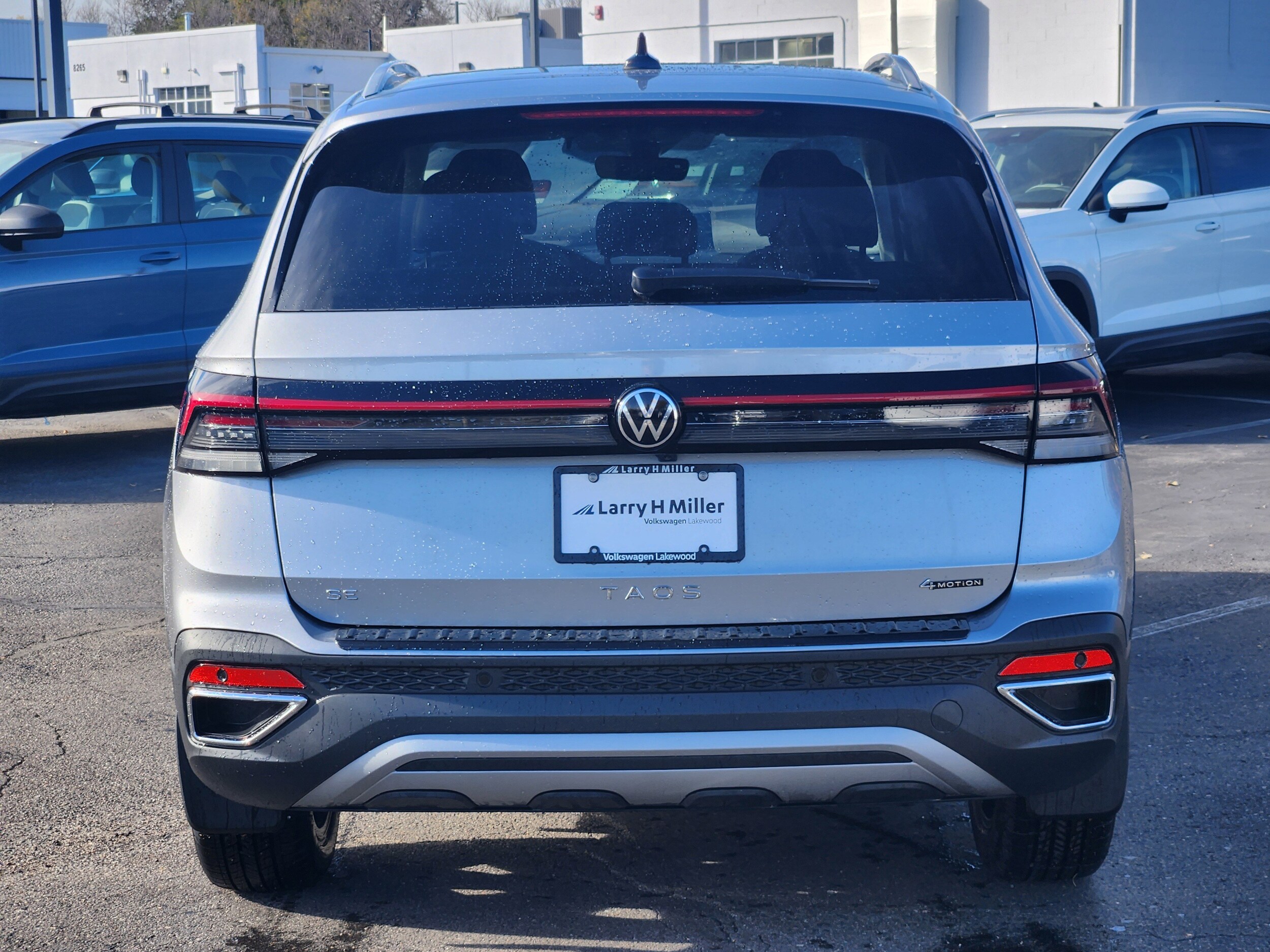 2025 Volkswagen Taos SE - Photo 7