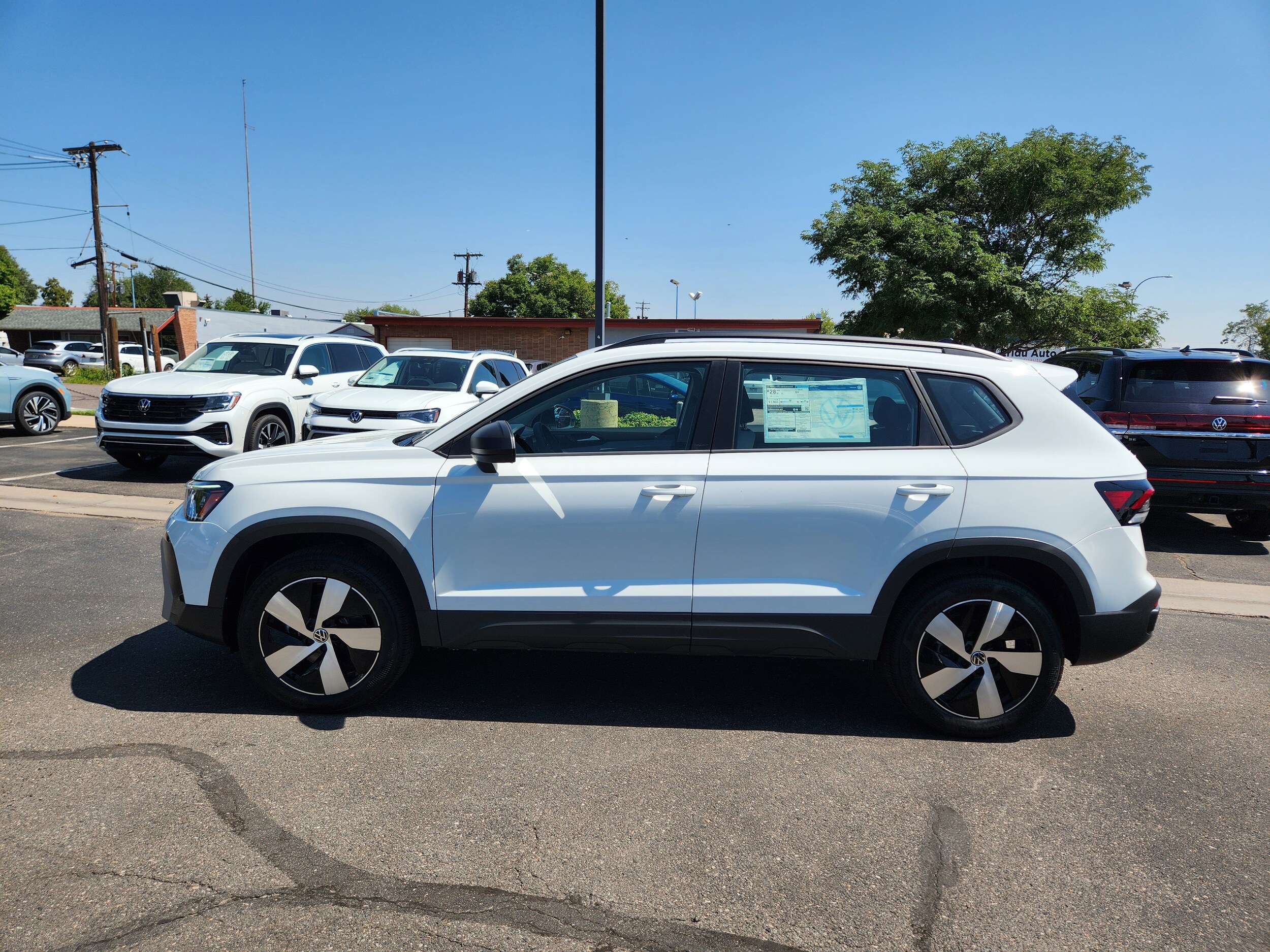 2025 Volkswagen Taos S photo 4