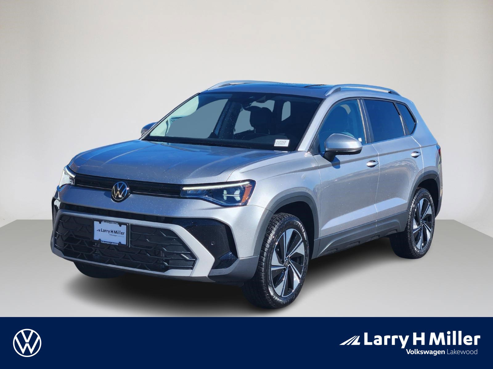 2025 Volkswagen Taos SE's photo