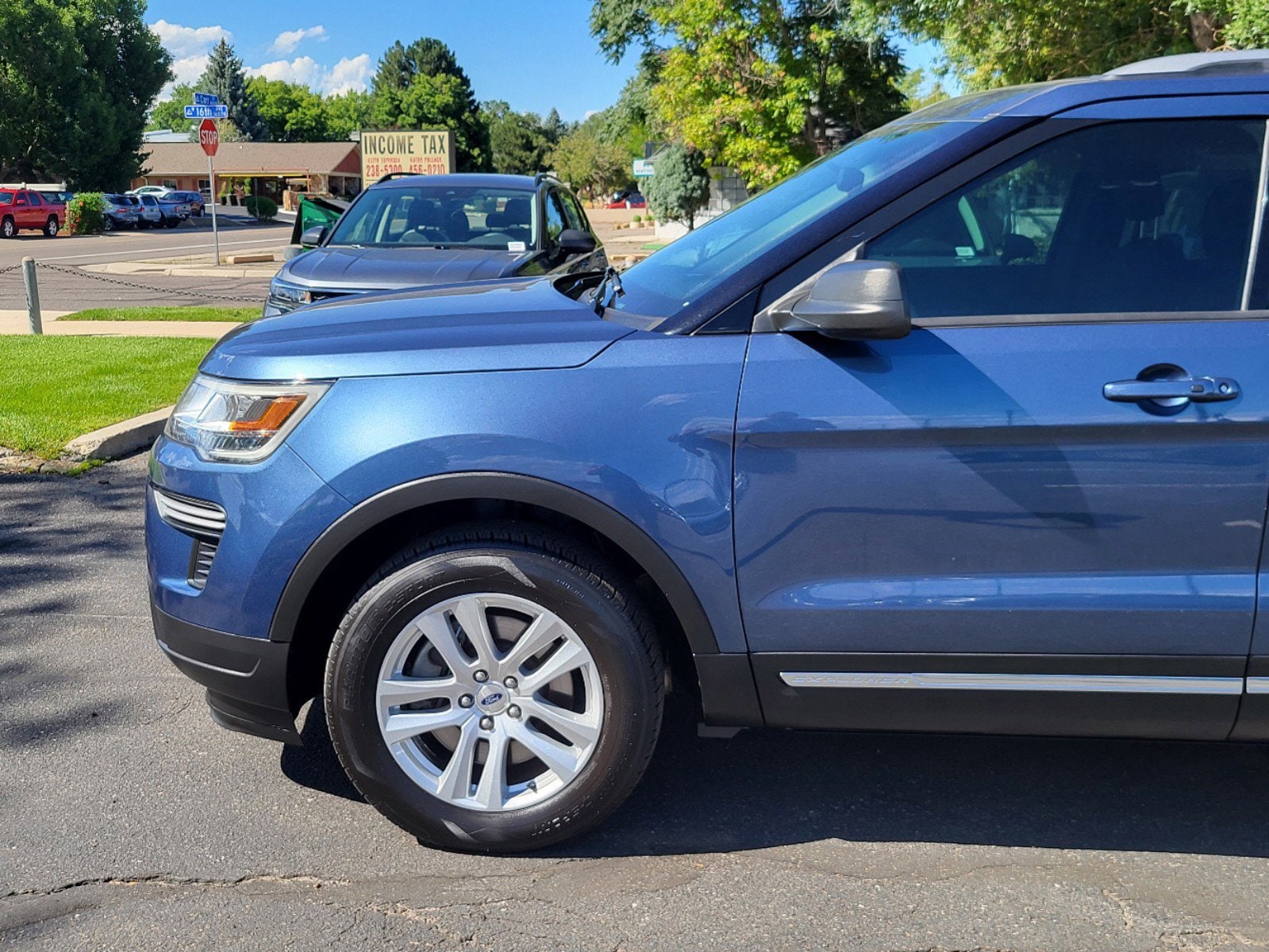 Used 2019 Ford Explorer XLT with VIN 1FM5K8D82KGA51701 for sale in Lakewood, CO