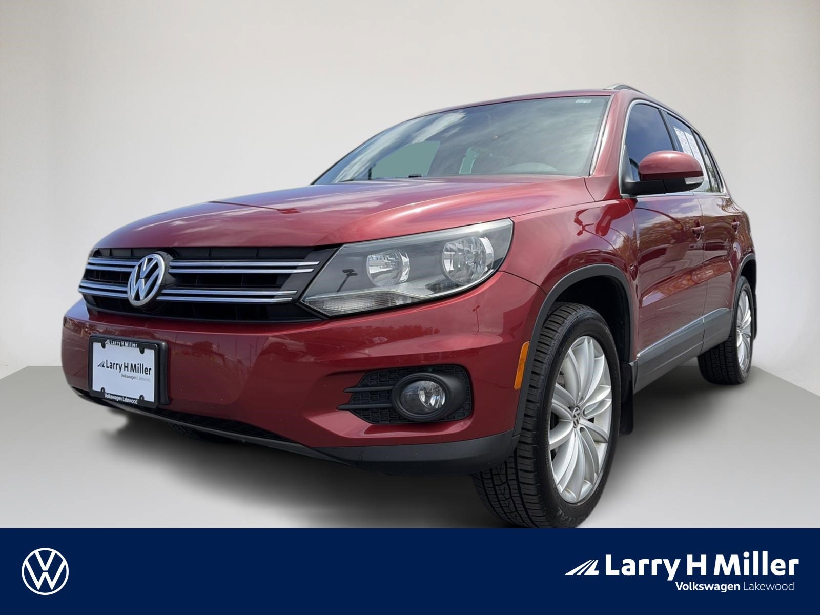 2015 Volkswagen Tiguan 2.0T SE Auto 4WD's photo