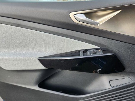 2026 Volkswagen ID.4 PRO - Photo 23