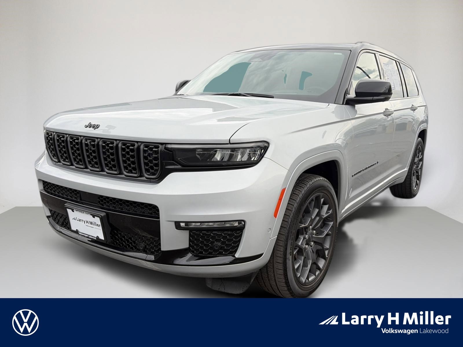 2024 Jeep Grand Cherokee L Summit 4x4's photo