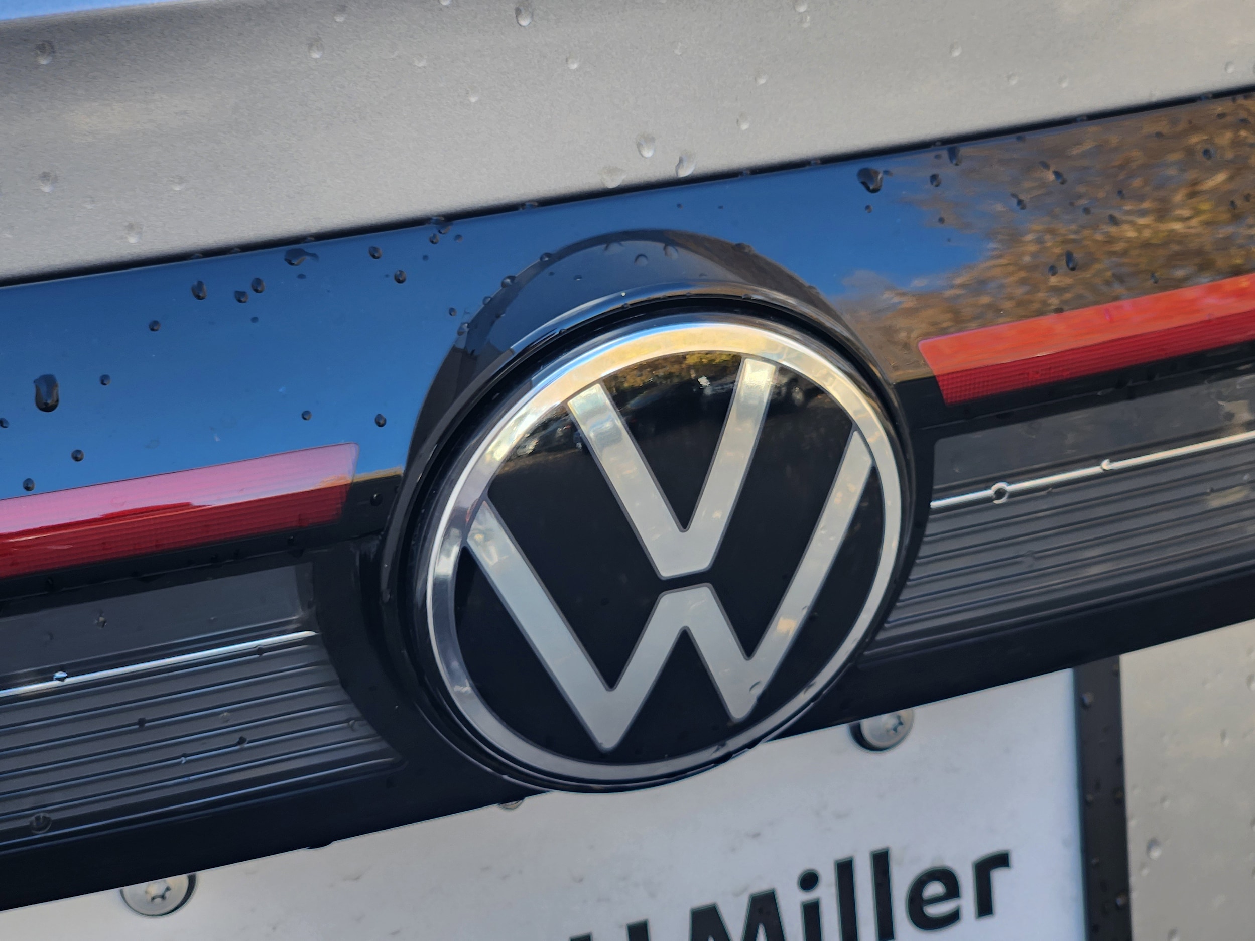 2025 Volkswagen Taos SE - Photo 23