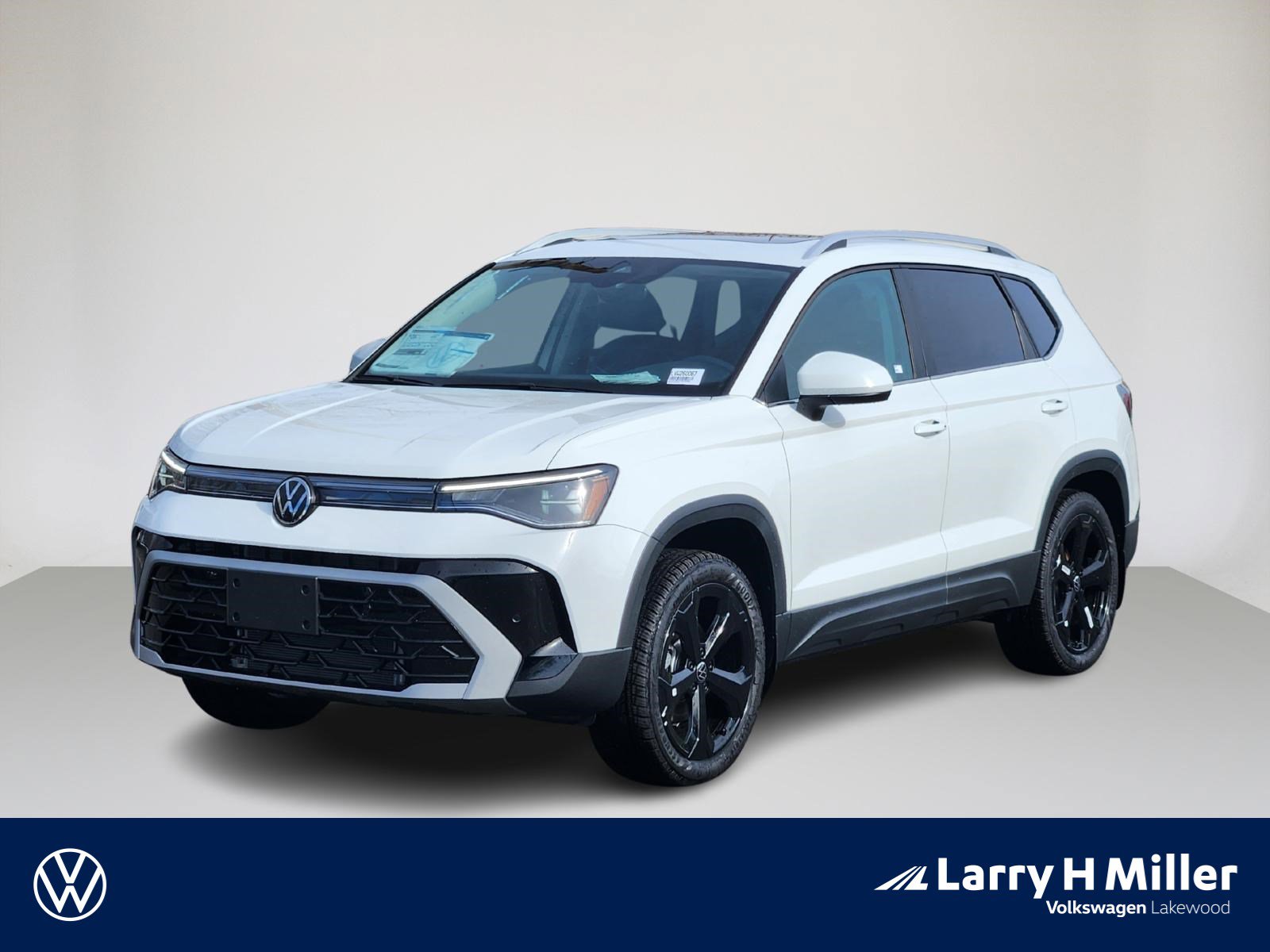 2026 Volkswagen Taos SEL's photo