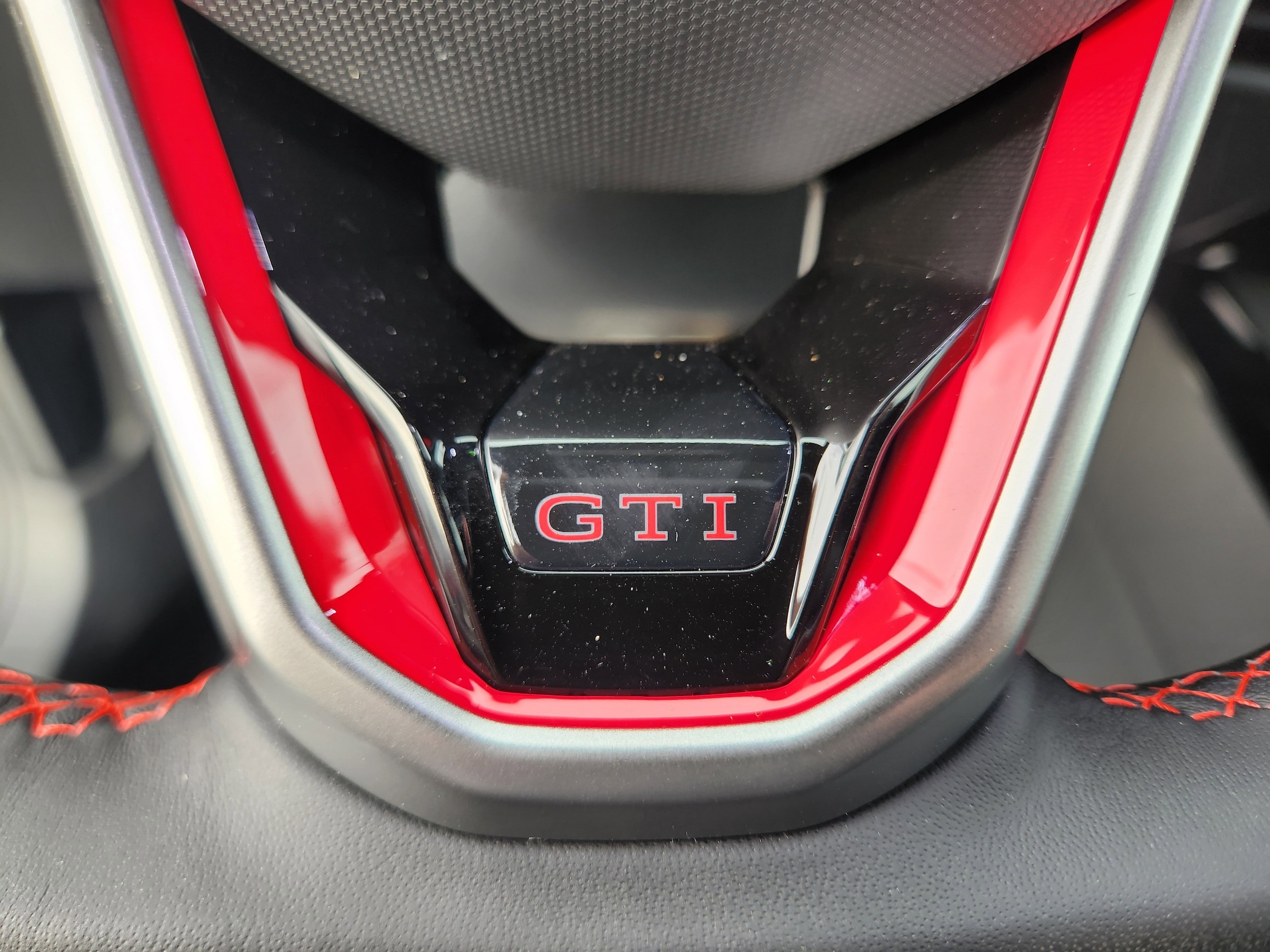 2026 Volkswagen Golf GTI SE - Photo 18
