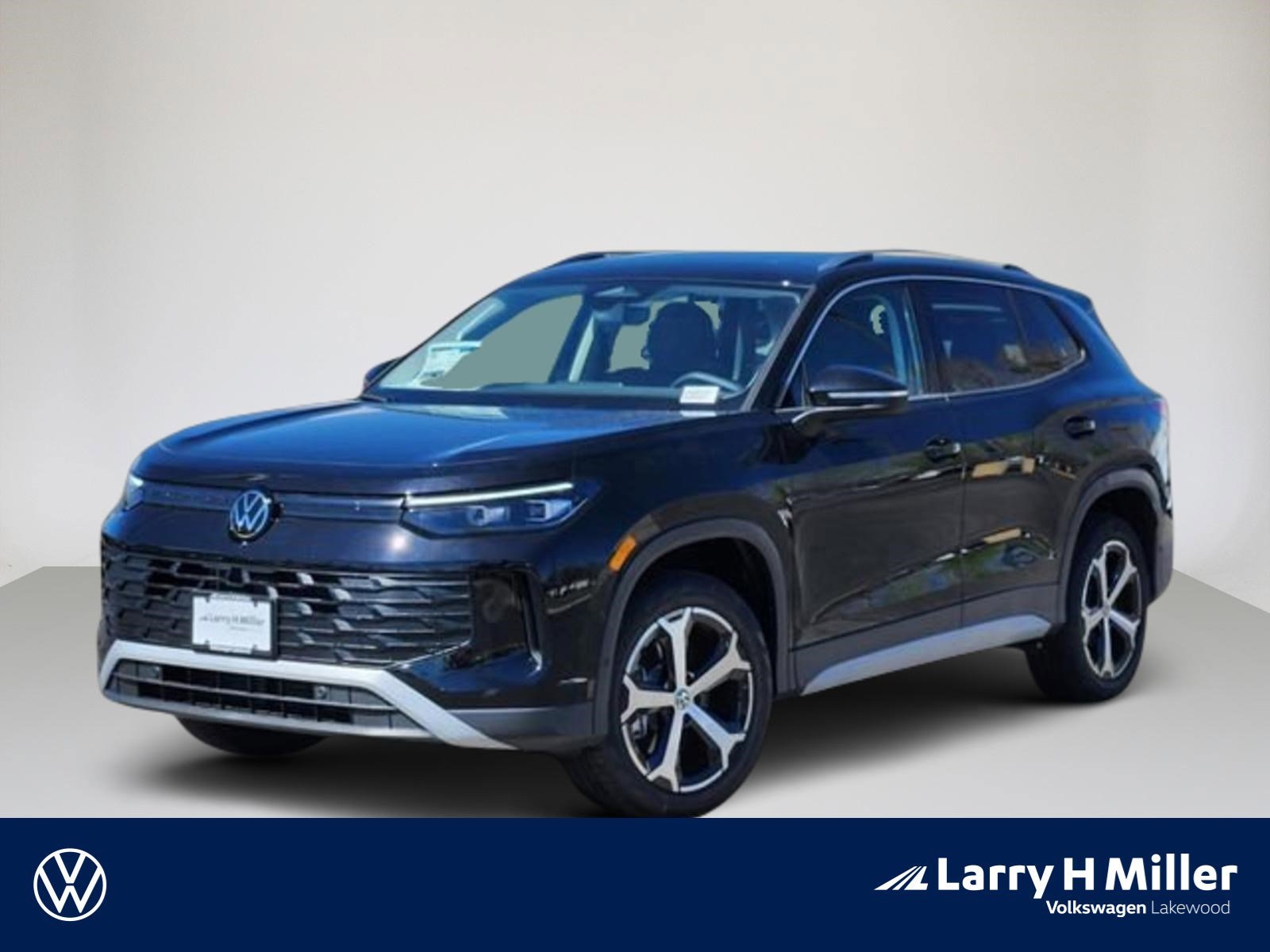 2026 Volkswagen Tiguan 2.0T SE 4Motion's photo