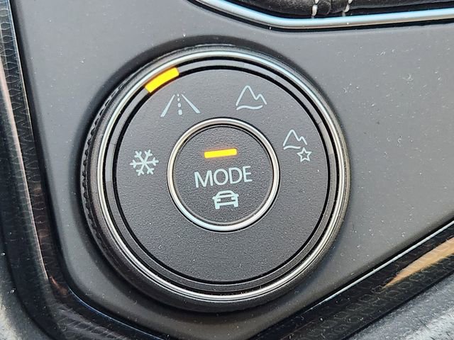 2025 Volkswagen Taos SE - Photo 35