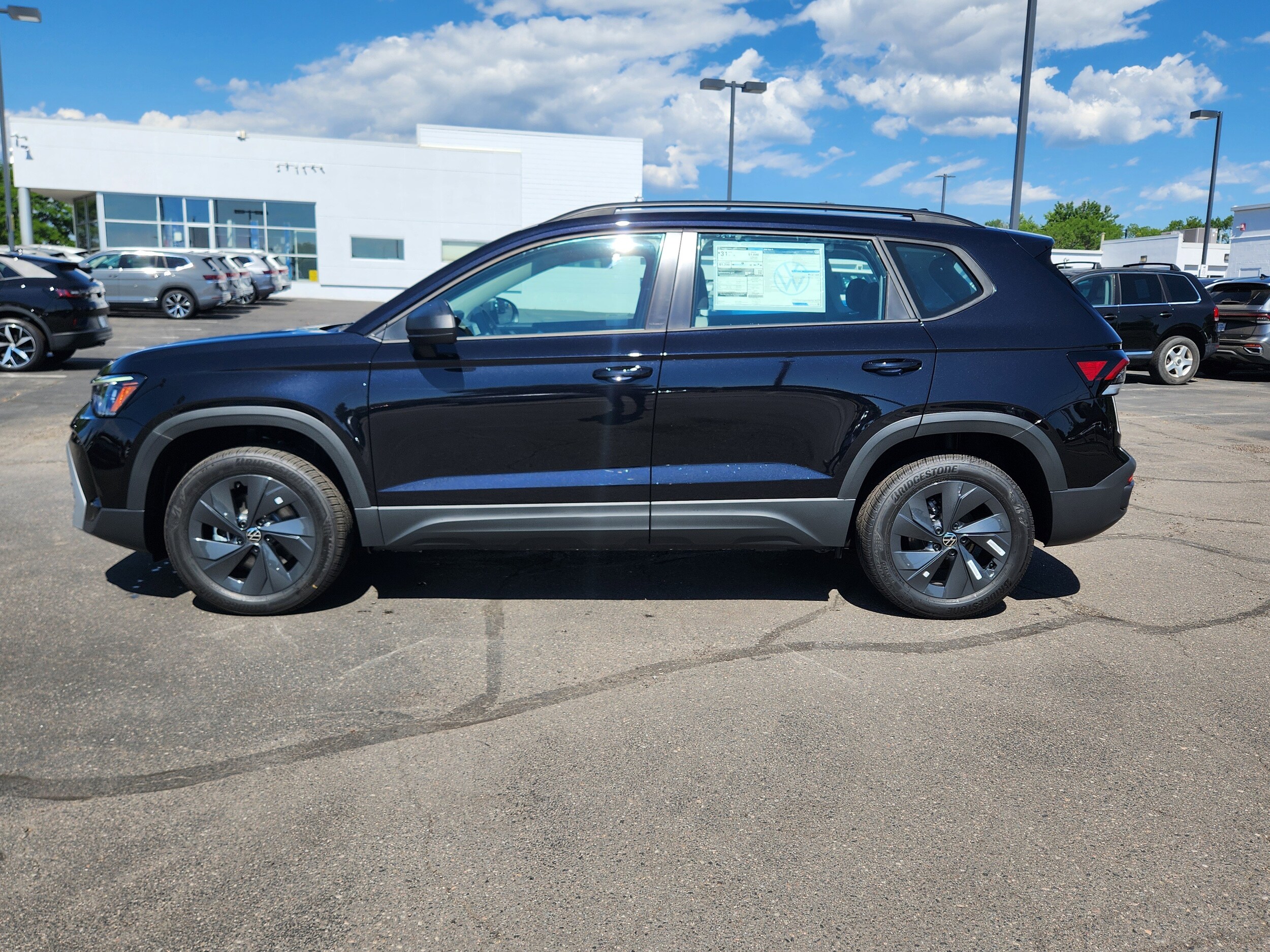 2025 Volkswagen Taos S photo 4