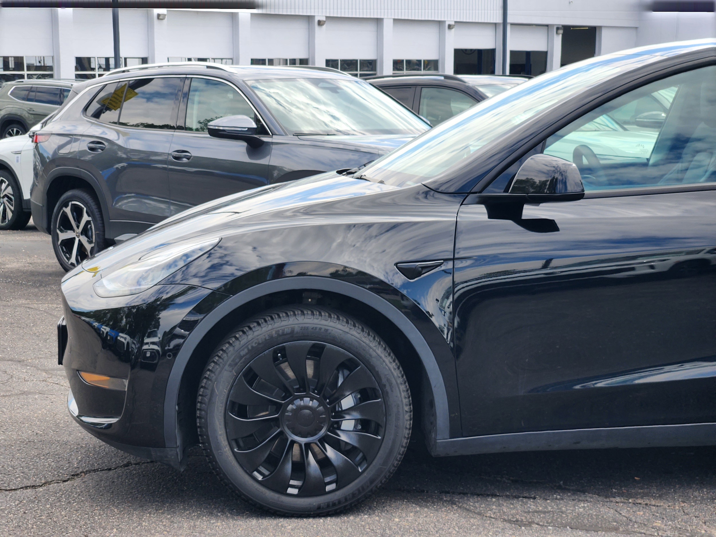Used 2022 Tesla Model Y Long Range with VIN 7SAYGDEE8NF434009 for sale in Northfield, Minnesota