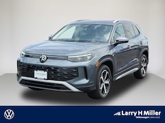 2025 Volkswagen Tiguan 2.0T SE SUV 3VVMR7RM2SM023271