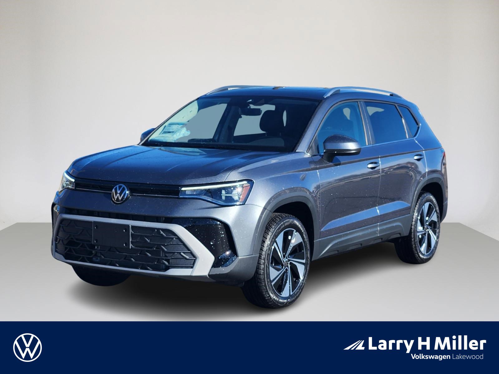 2025 Volkswagen Taos SE's photo