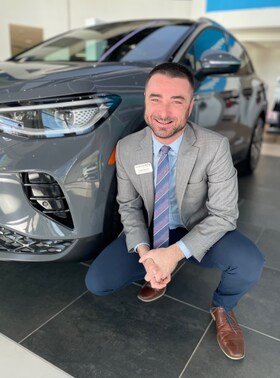 Staff member Tyler Deven from ID_5e7c47a883ea