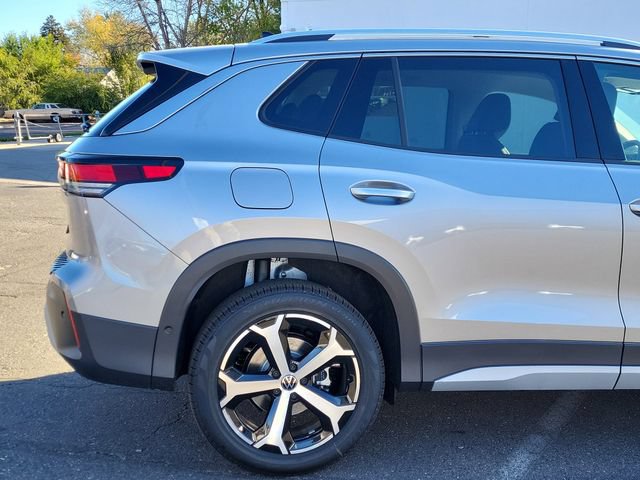 2025 Volkswagen Tiguan SE - Photo 6