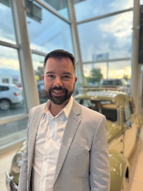 Staff member Paul Sarnecki from ID_ece0974d3128