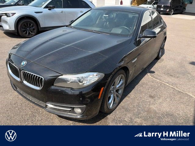 2014 BMW 5 Series 535i xDrive Sedan's photo