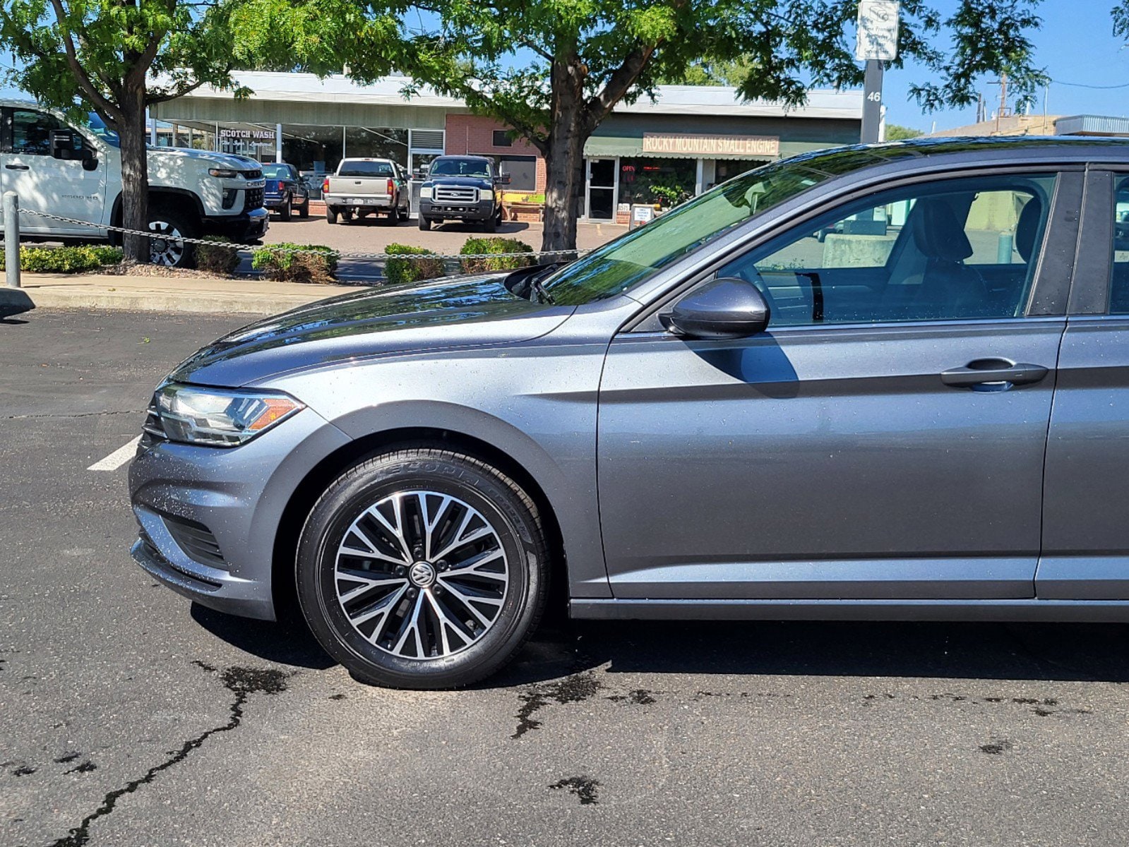 Used 2019 Volkswagen Jetta SE with VIN 3VWC57BUXKM197618 for sale in Lakewood, CO