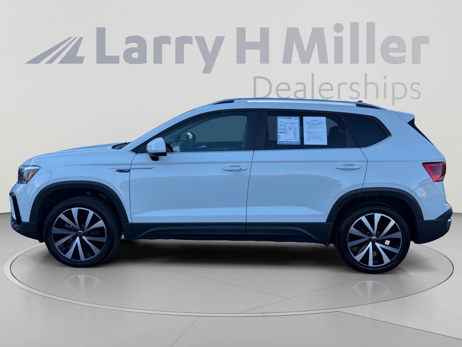 Used 2022 Volkswagen Taos SE SUV