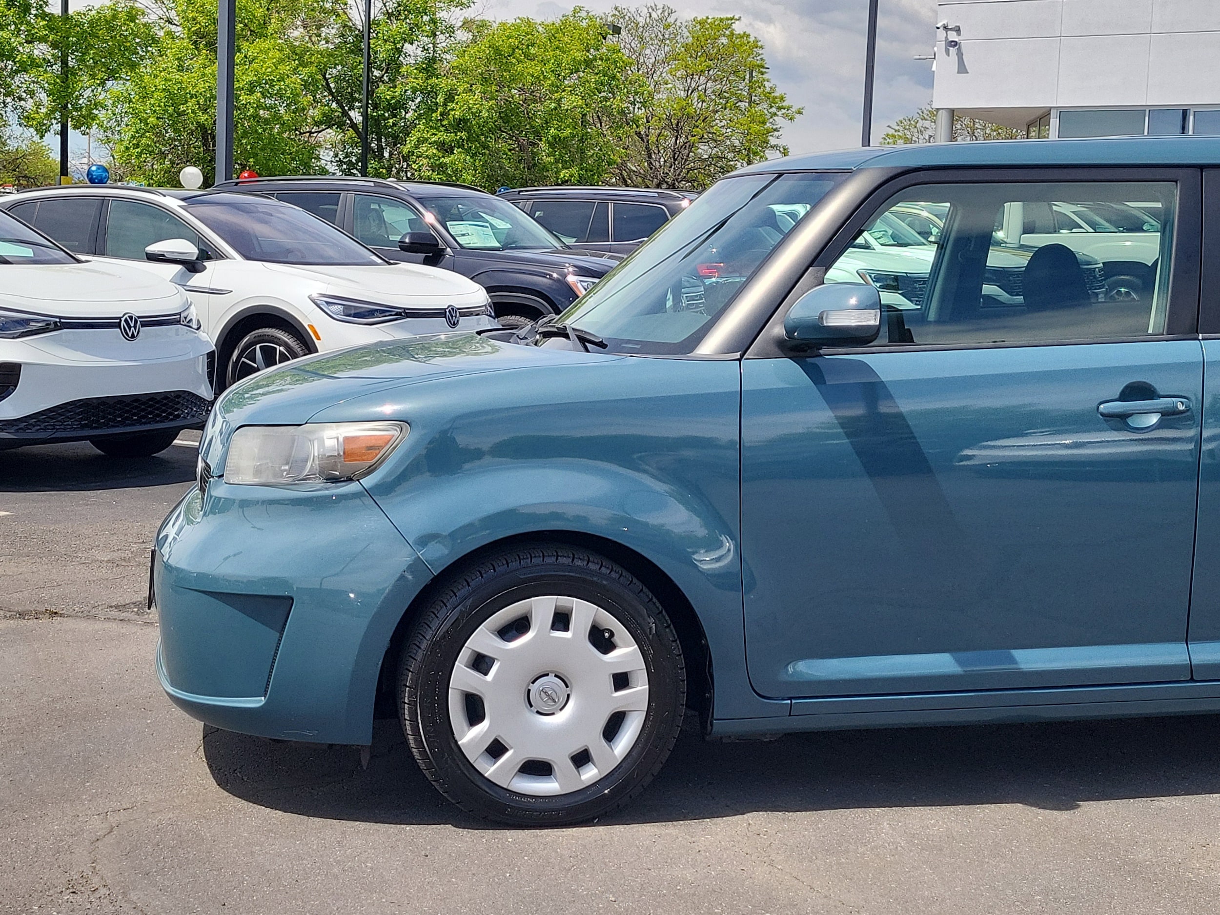 Used 2008 Scion xB Base with VIN JTLKE50E881029565 for sale in Lakewood, CO